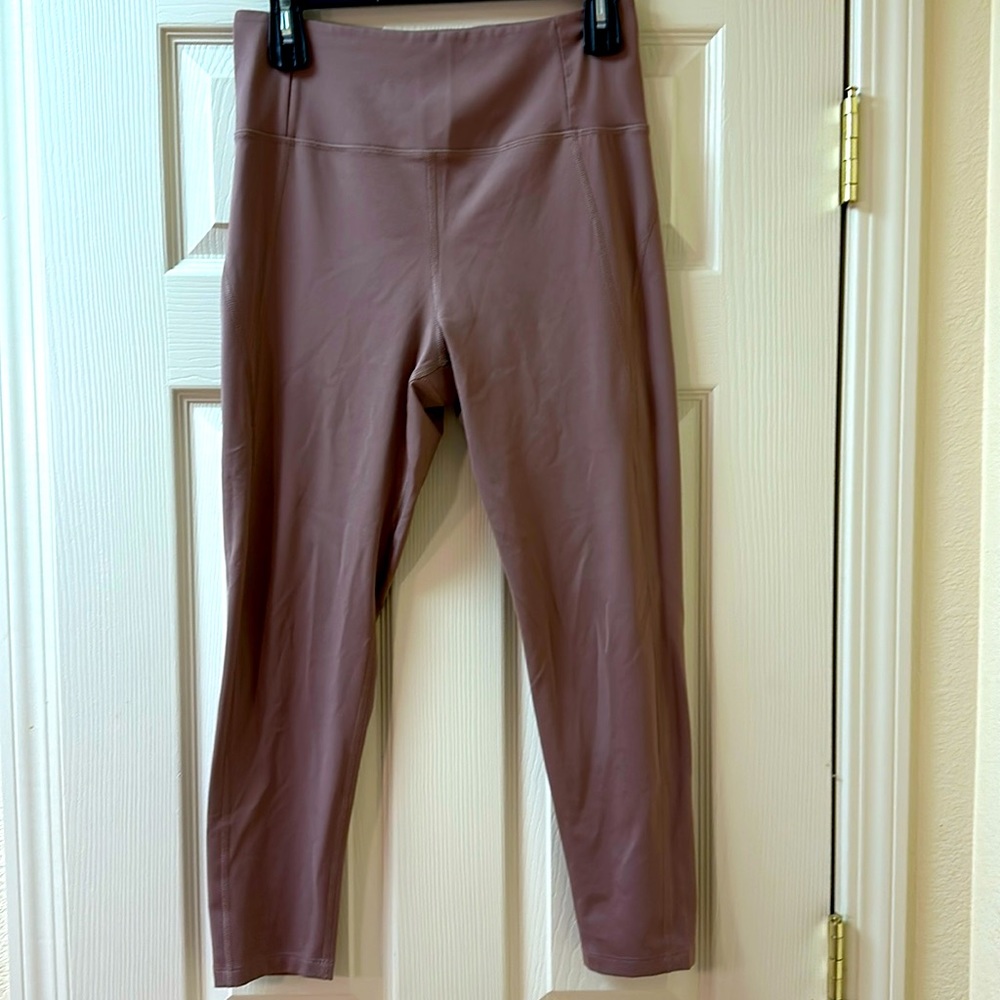 Girlfriend Collective Women’s Yoga Pants. Mauve. Size Large. New w/o Tags.